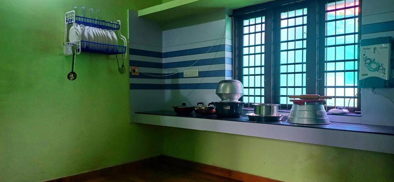 Empire Homestay Kalpetta Exterior photo