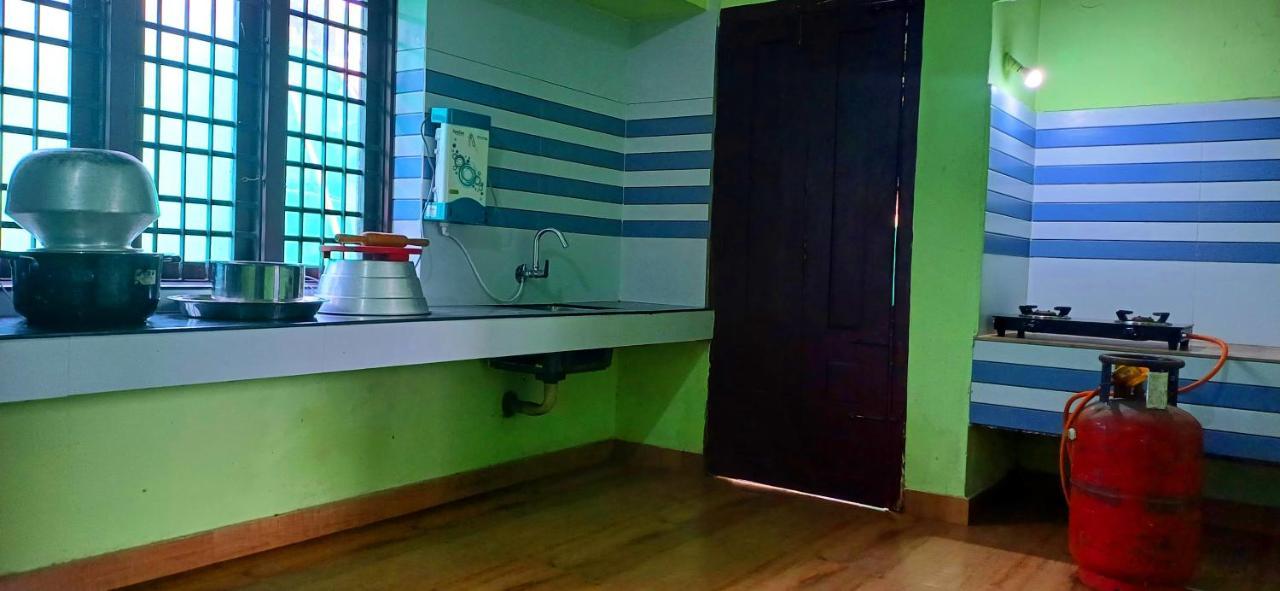 Empire Homestay Kalpetta Exterior photo